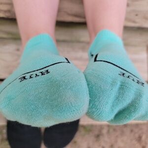 2 Pairs Women's Worn Hue Ankle Socks
